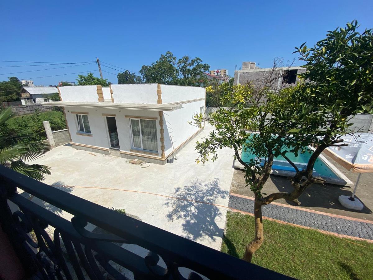 Villa Jakos Paradise Batumi Exteriör bild